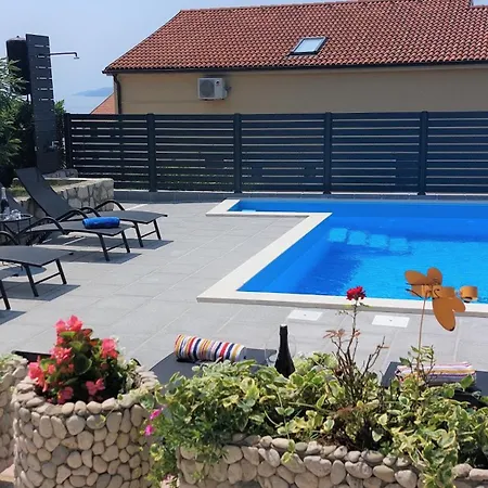 Subert Apartman Novi Vinodolski