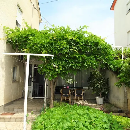 아파트 Subert 노비비노돌스키